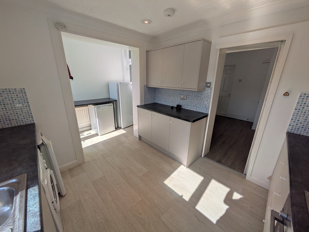 3 bed terraced house to rent in King Edward Street, Exeter  - Property Image 4