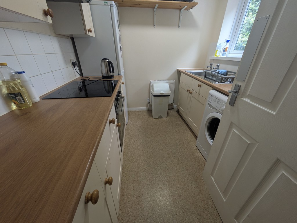 1 bed flat to rent in Polsloe Road, Exeter 5