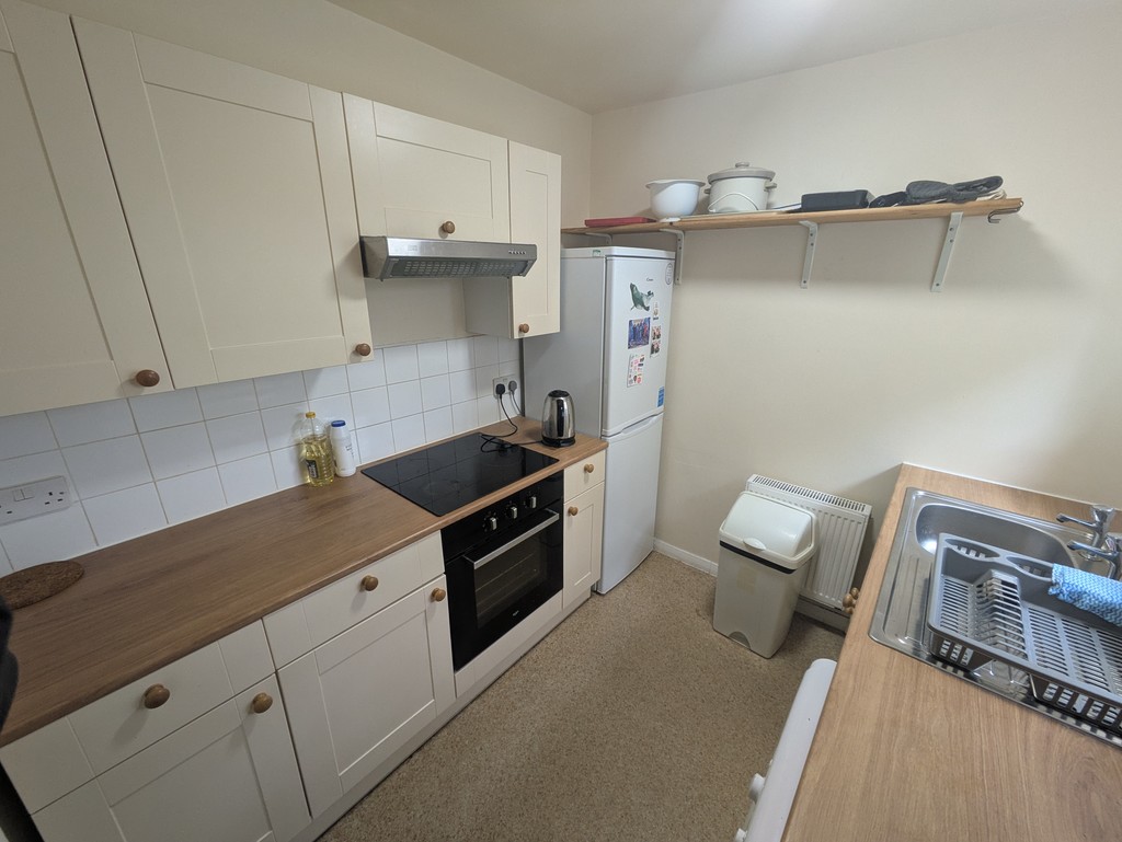 1 bed flat to rent in Polsloe Road, Exeter 3