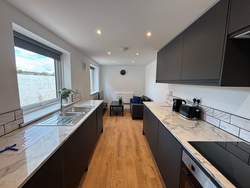 2 bed end of terrace house to rent in Mount Pleasant Road, Exeter, EX4