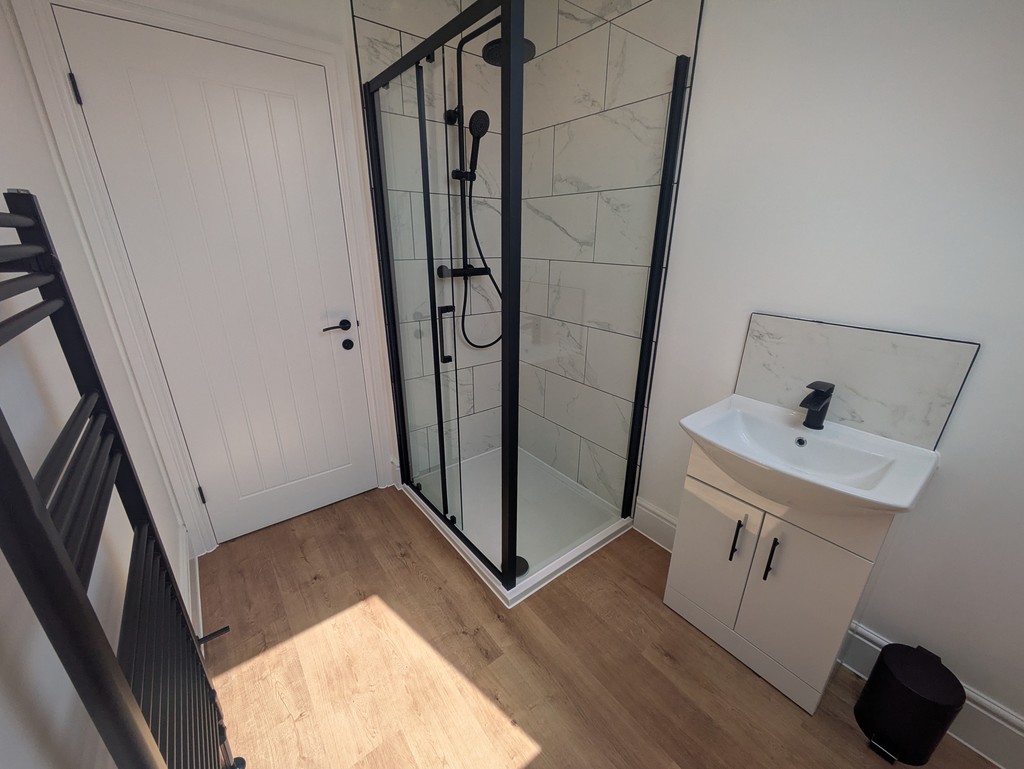 2 bed apartment to rent in Mount Pleasant Road, Exeter 4