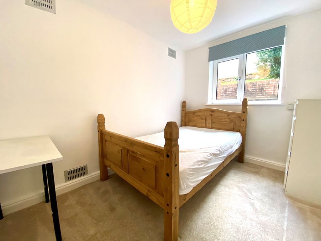 2 bed apartment to rent in Longbrook Street, Exeter  - Property Image 9