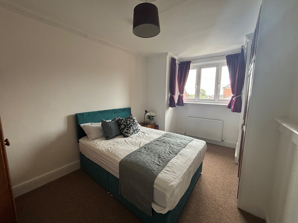 5 bed end of terrace house to rent in Monks Road, Exeter 12
