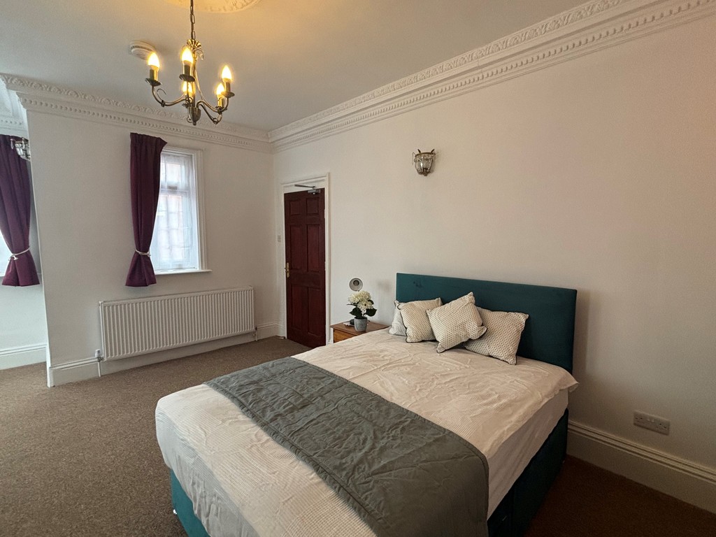 5 bed end of terrace house to rent in Monks Road, Exeter  - Property Image 16