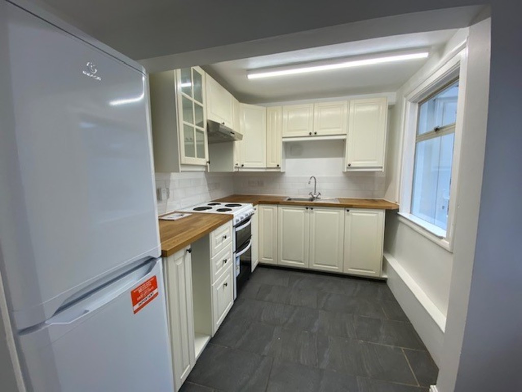 4 bed terraced house for sale in Old Park Road, Exeter 3