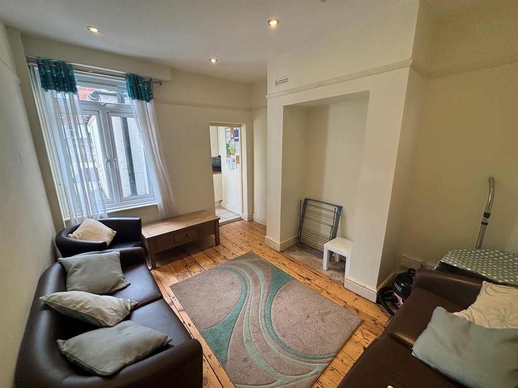 5 bed terraced house for sale in Victoria Street, Exeter 3