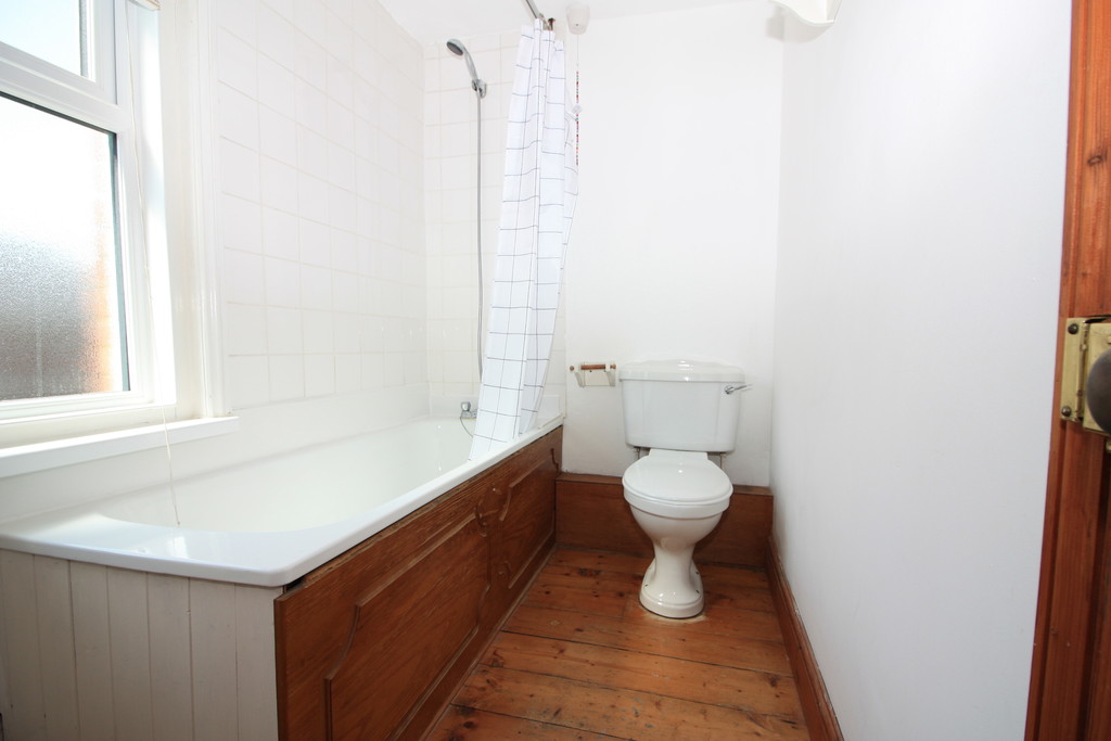 4 bed terraced house for sale in Rosebery Road, Exeter 5