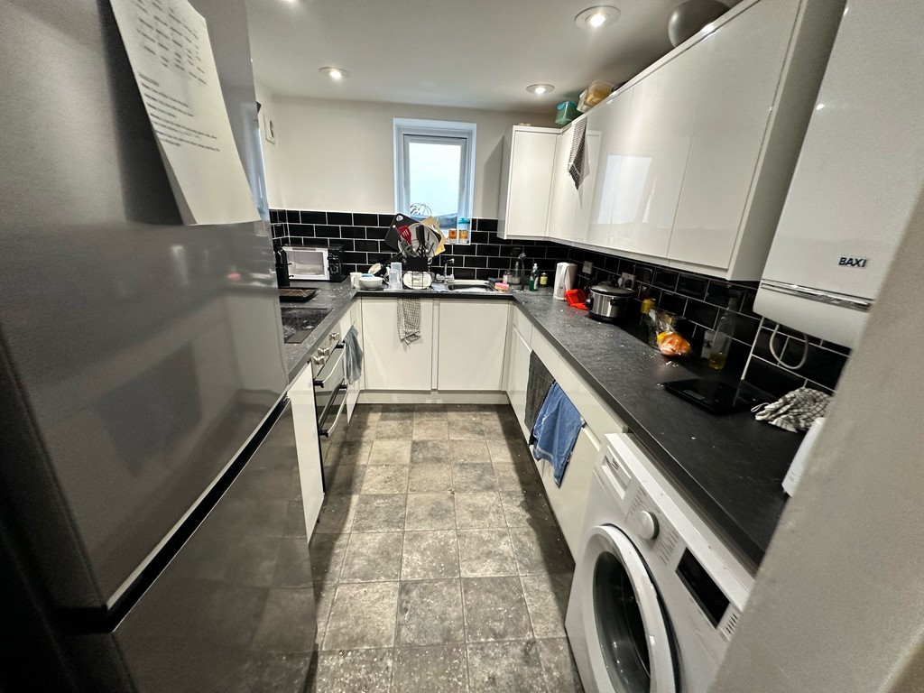 5 bed end of terrace house for sale in Old Park Road, Exeter 5