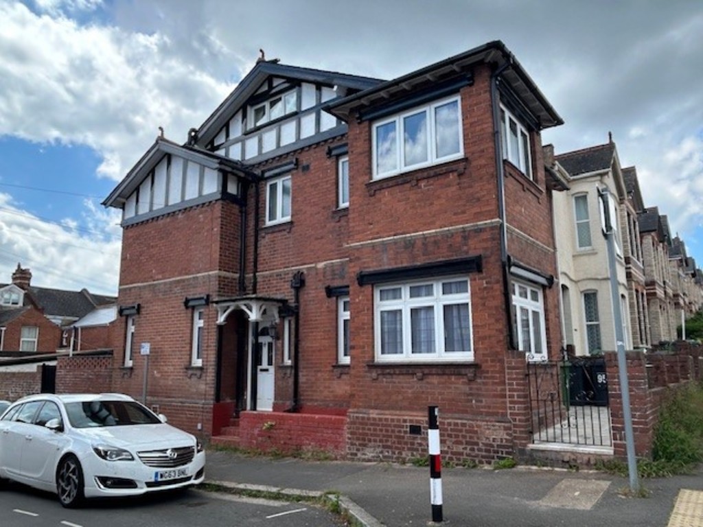 5 bed end of terrace house to rent in Monks Road, Exeter  - Property Image 1