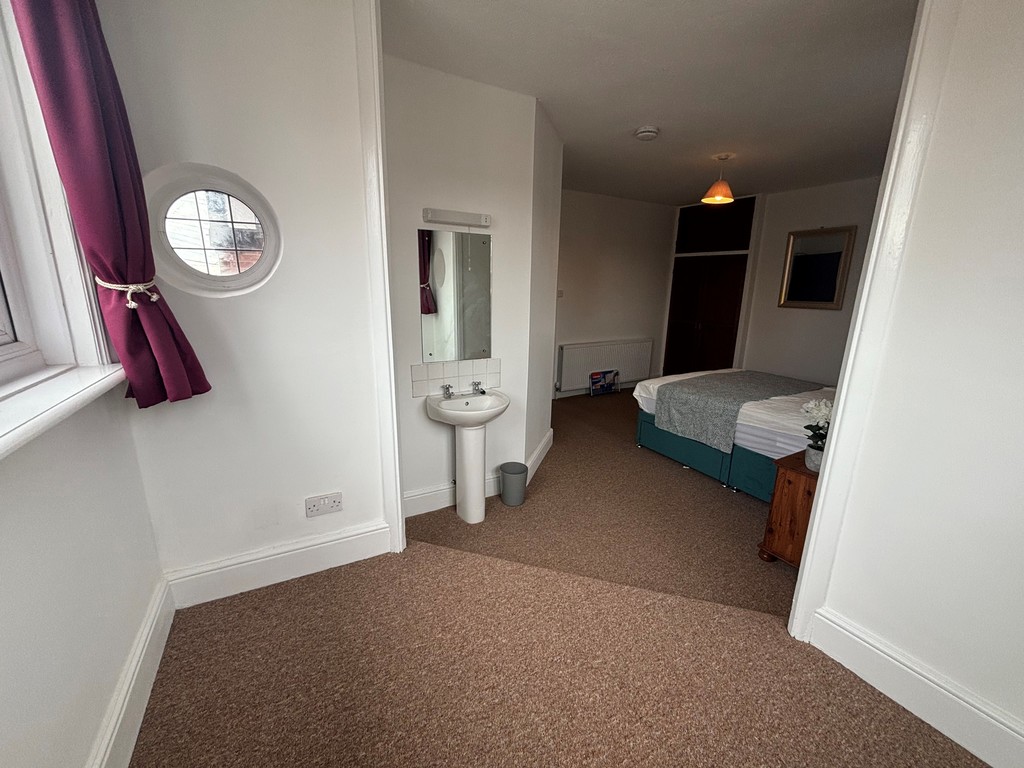 5 bed end of terrace house to rent in Monks Road, Exeter  - Property Image 15