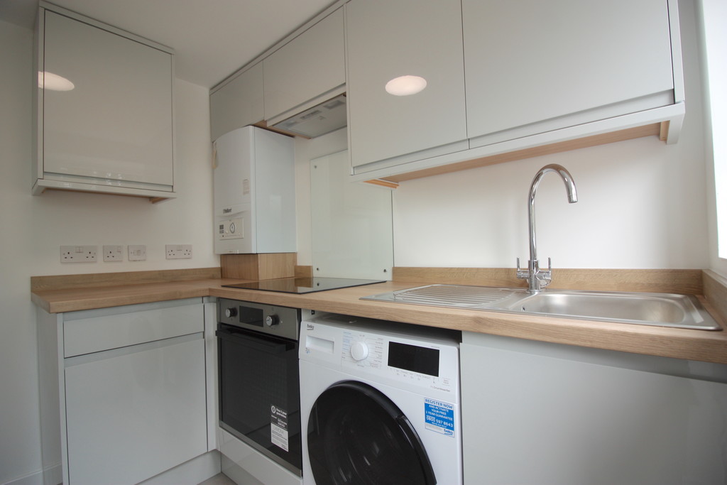 1 bed flat to rent in Regents Park, Heavitree