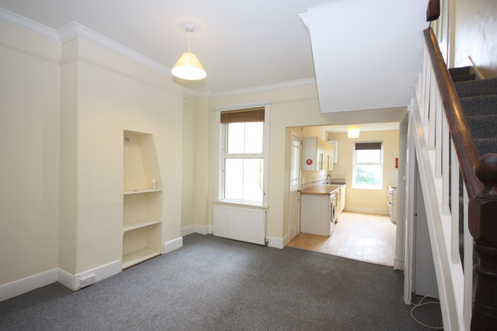 3 bed terraced house to rent in Regents Park, Heavitree  - Property Image 3