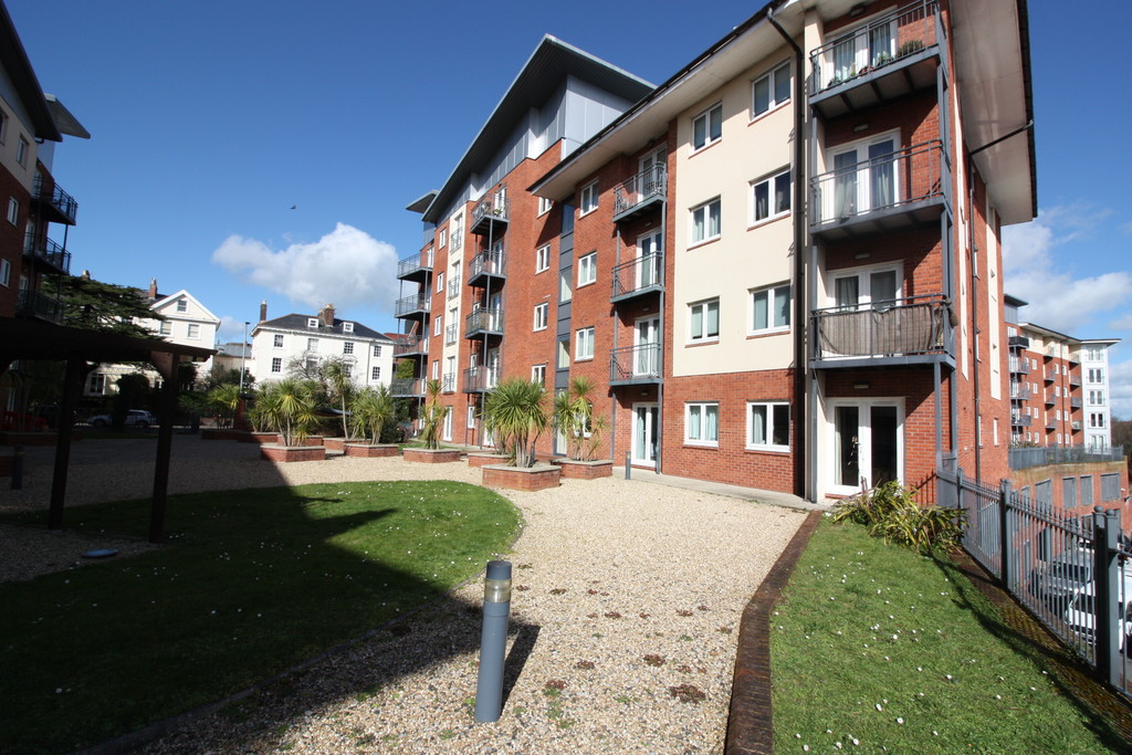 2 bed flat to rent in Julius House, Exeter  - Property Image 1