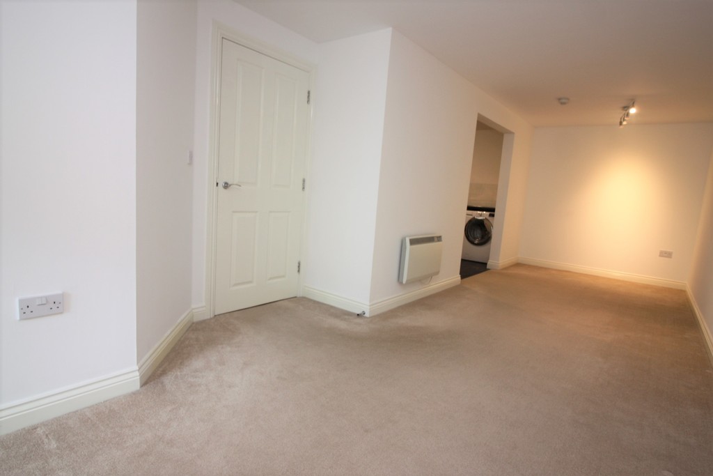 2 bed flat to rent in Julius House, Exeter  - Property Image 5