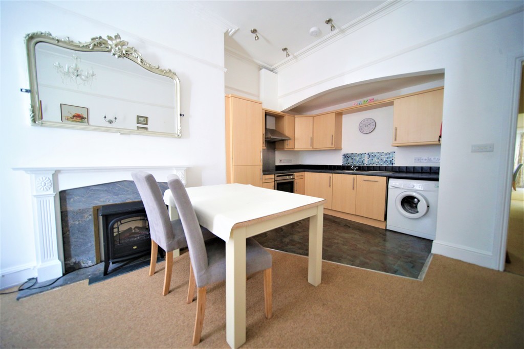 2 bed apartment to rent in Northernhay Place, Devon  - Property Image 6