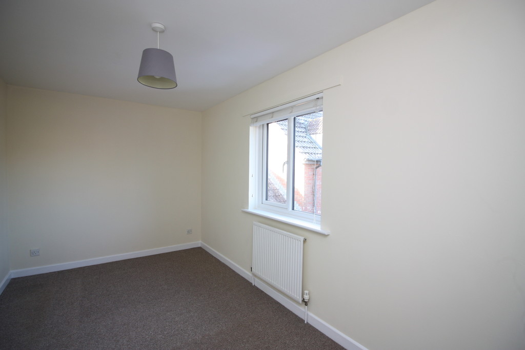 3 bed semi-detached house to rent in Grasslands Drive, Exeter  - Property Image 7