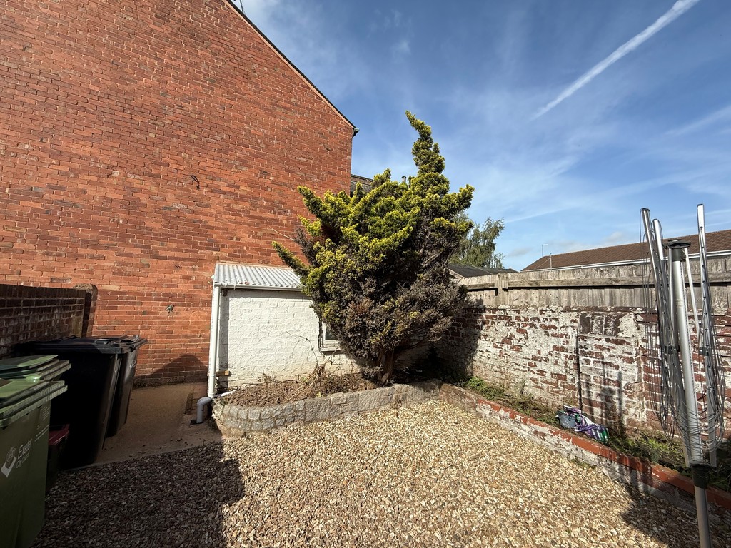 6 bed house share to rent in ROOM LETS, Alphington Road 6