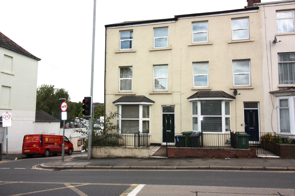 1 bed  to rent in Heavitree Road, Devon  - Property Image 2