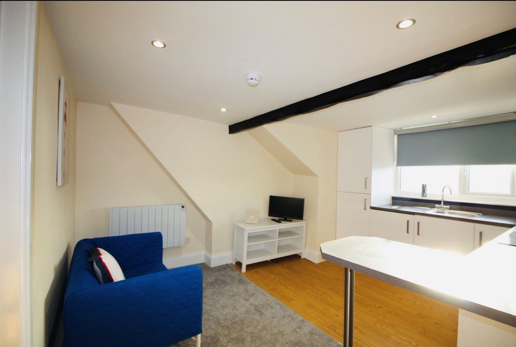 2 bed apartment to rent in Northumberland Place, Teignmouth  - Property Image 4