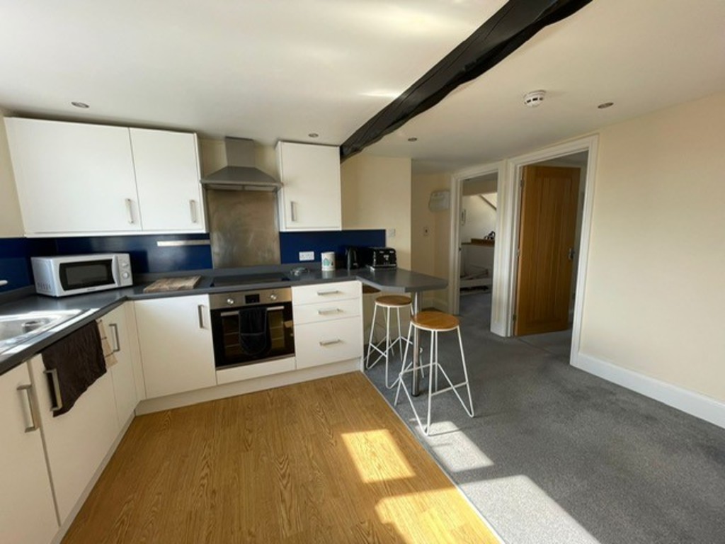 2 bed apartment to rent in Northumberland Place, Teignmouth  - Property Image 2