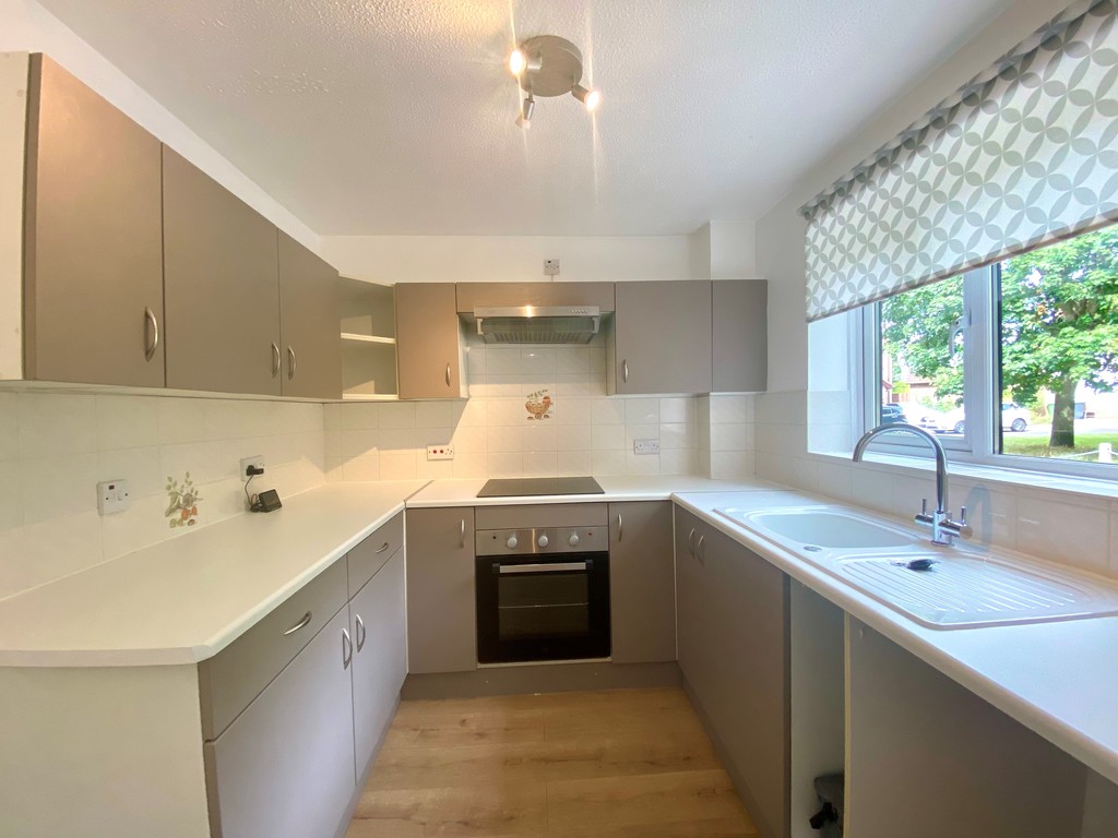 2 bed terraced house to rent in Wilton Way, Exeter  - Property Image 3