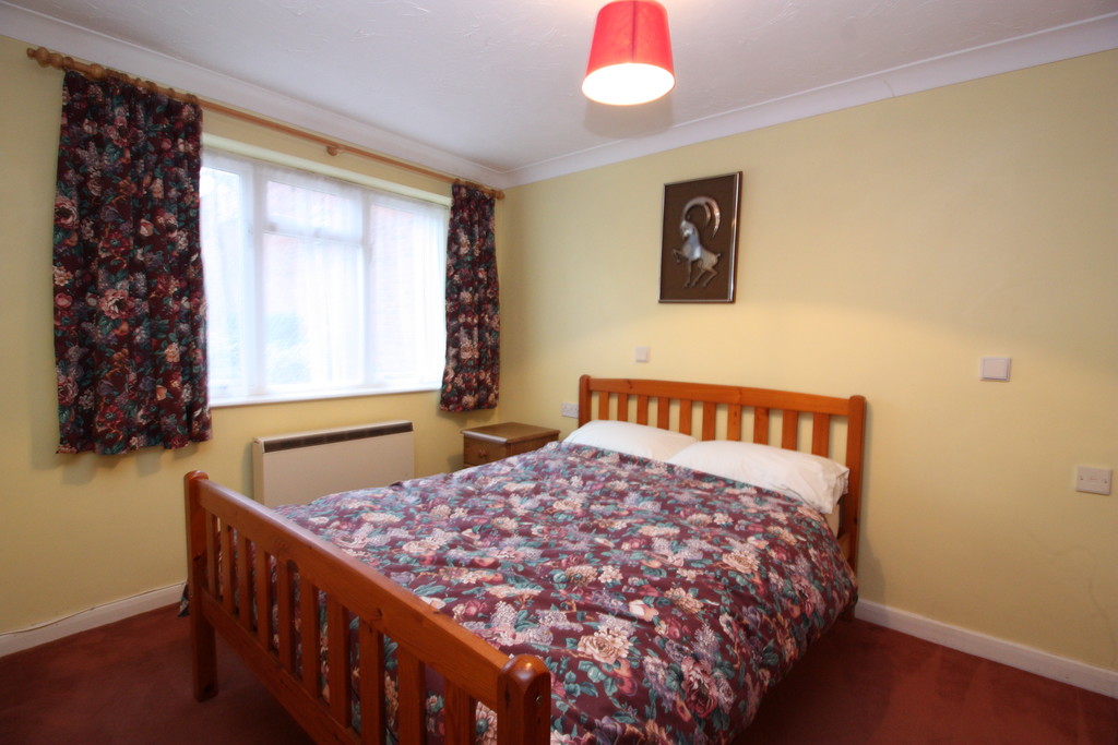2 bed chalet to rent in Longmeadow, Exeter  - Property Image 7