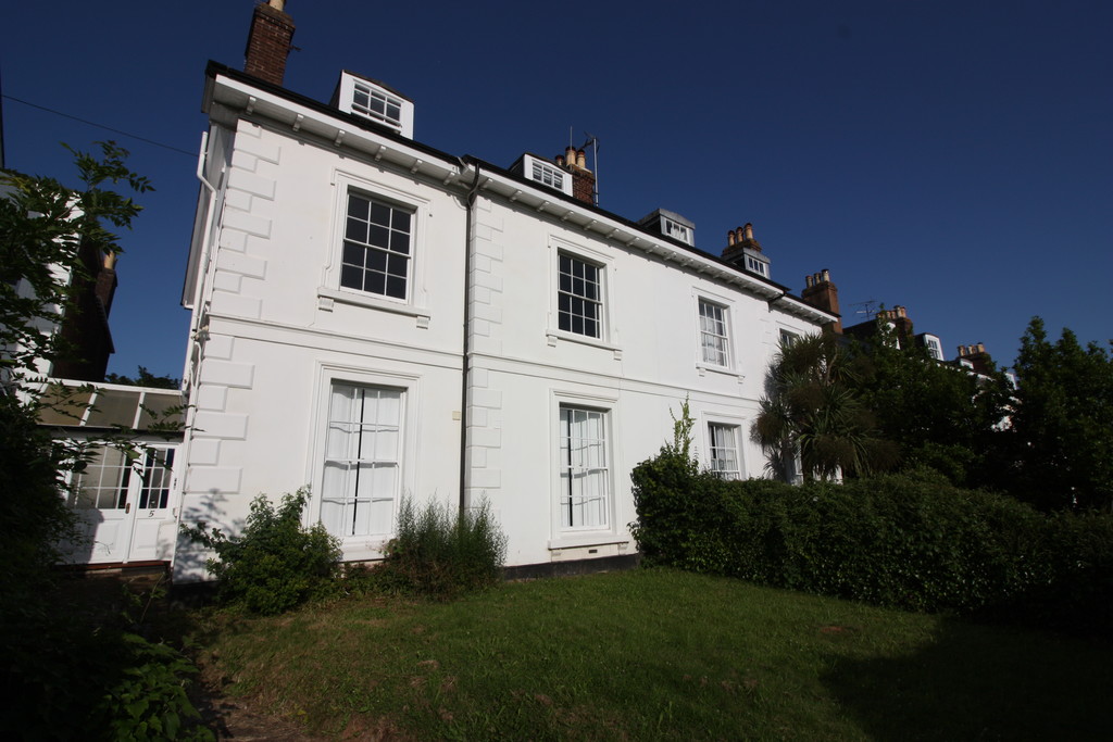 1 bed apartment to rent in Elm Grove Road, Exeter 0