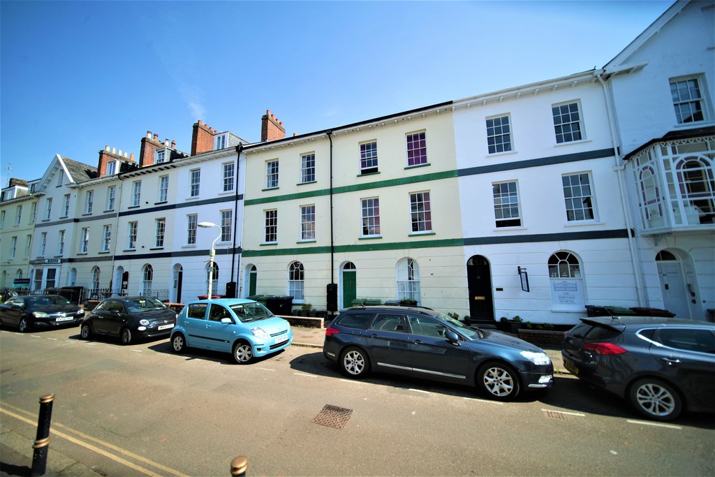 Fantastic opportunity to invest within the Exeter Student market with this exceptional presented SEVEN BEDROOM Student investment HMO. Situated within the lucrative ARTICLE 4 DIRECTIVE and positioned approximately a mile from the UNIVERSITY of Exeter's main campus (STREATHAM). Pre-Let for the 2022/23 academic year and earning in excess of £54,000 per year, further potential to increase the income from a development opportunity / four parking spaces to the rear.