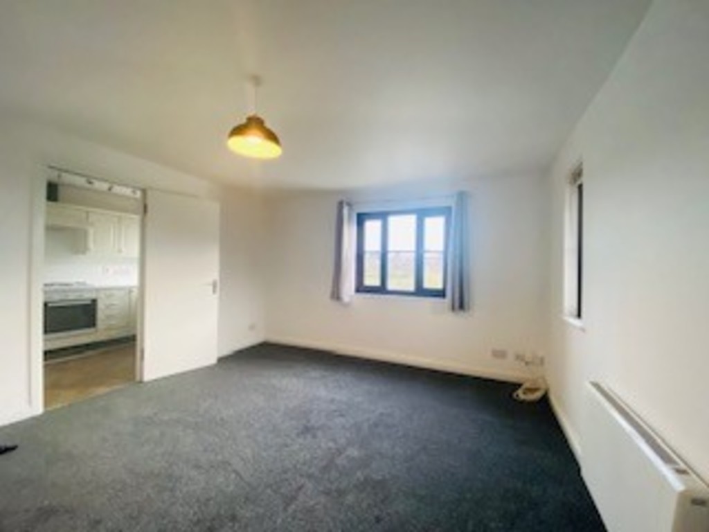 2 bed apartment to rent in River Meadows, Water Lane  - Property Image 3