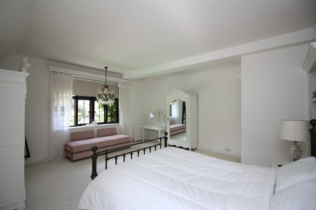 5 bed semi-detached house to rent in Pytte House, Clyst St George, EX3 14