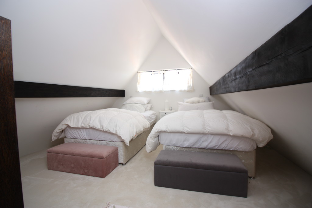 5 bed semi-detached house to rent in Pytte House, Clyst St George, EX3 19