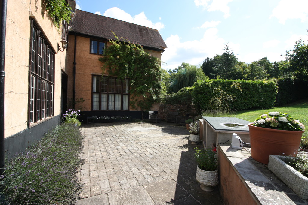 5 bed semi-detached house to rent in Pytte House, Clyst St George, EX3 25