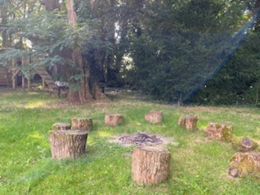 5 bed semi-detached house to rent in Pytte House, Clyst St George, EX3 30