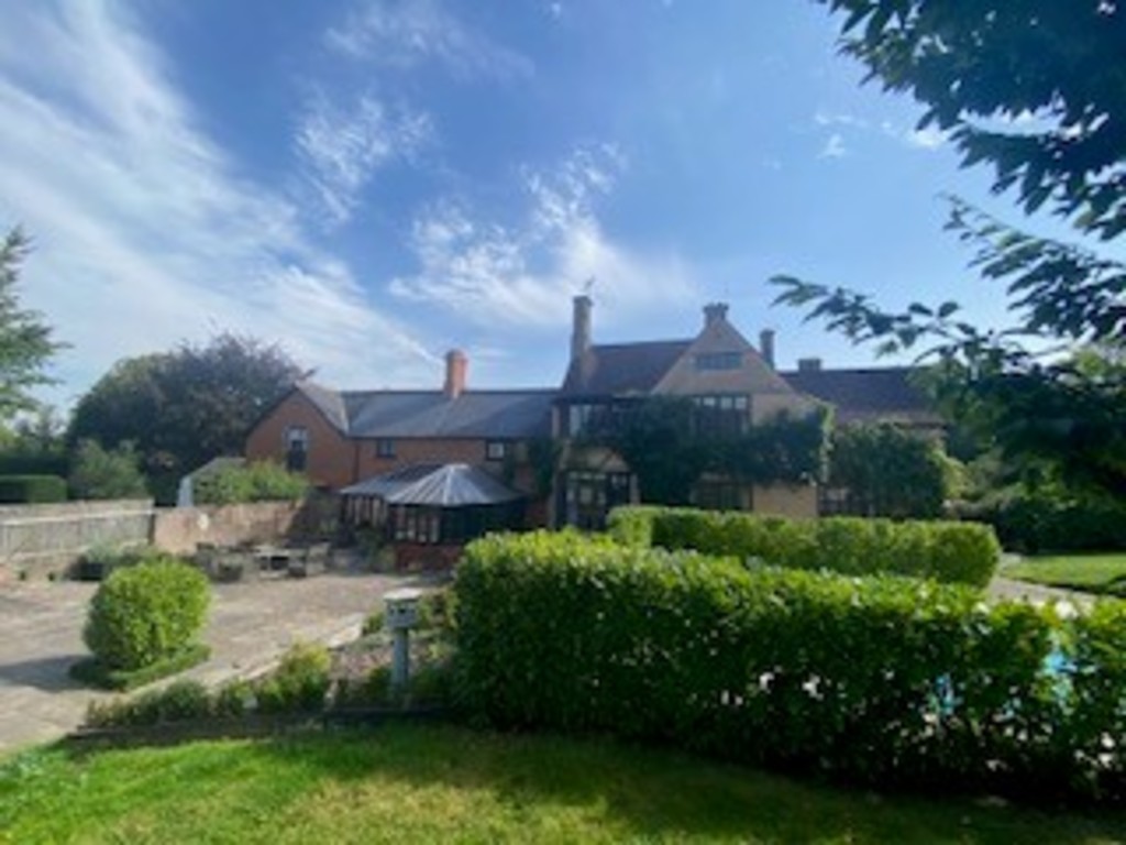 5 bed semi-detached house to rent in Pytte House, Clyst St George, EX3 31