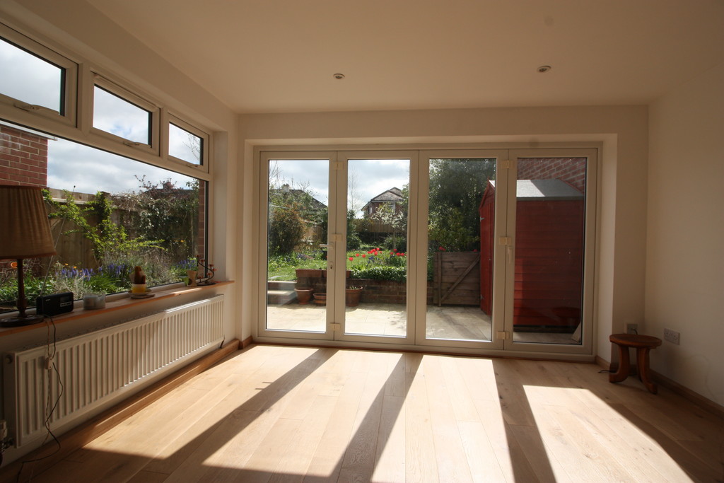 4 bed semi-detached house to rent in South Avenue, Exeter, EX1 2