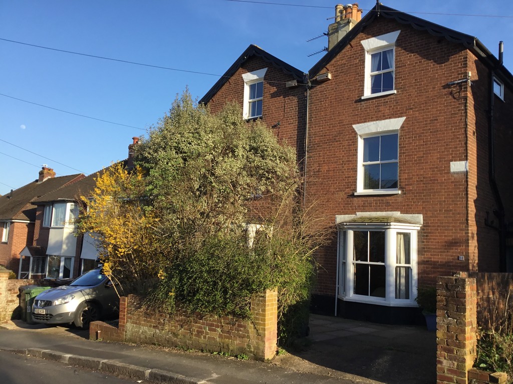 4 bed semi-detached house to rent in South Avenue, Exeter, EX1 19