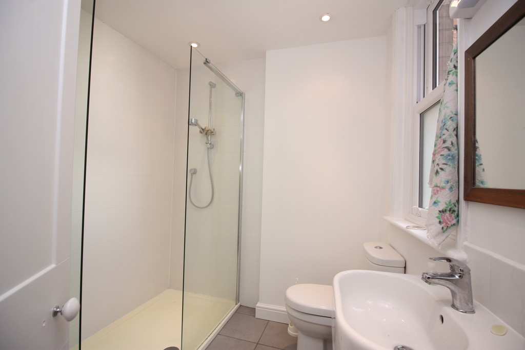 4 bed semi-detached house to rent in South Avenue, Exeter, EX1  - Property Image 12