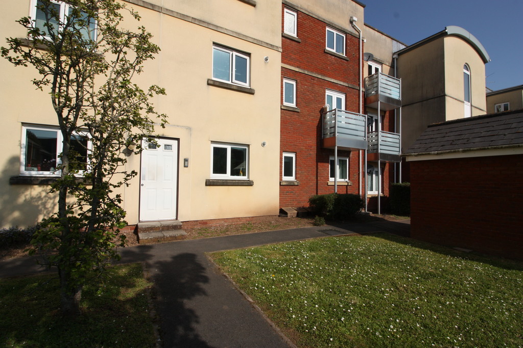 2 bed apartment to rent in Heraldry Walk  - Property Image 10