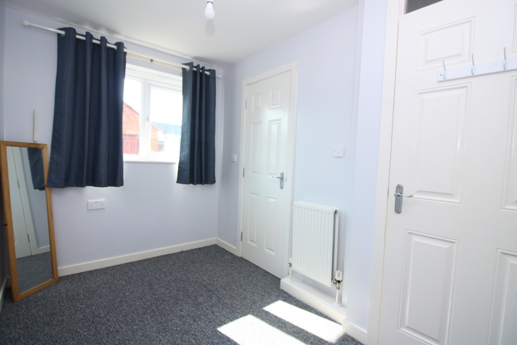 2 bed apartment to rent in Heraldry Walk  - Property Image 7