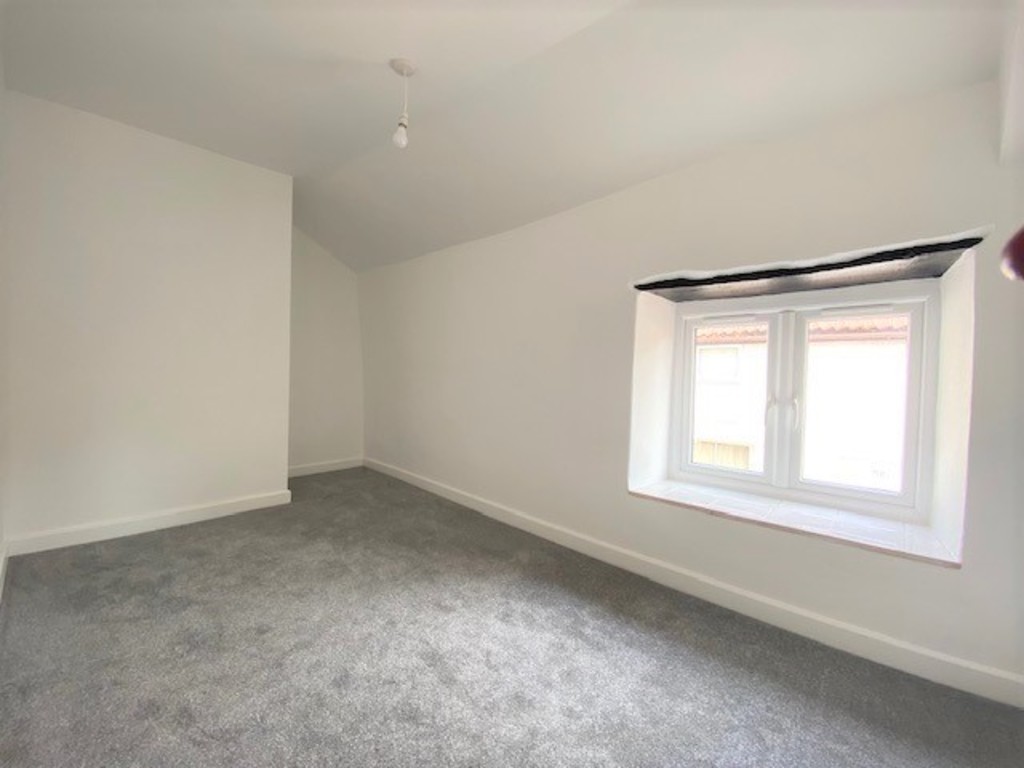 2 bed semi-detached house to rent in High Street, Crediton  - Property Image 9