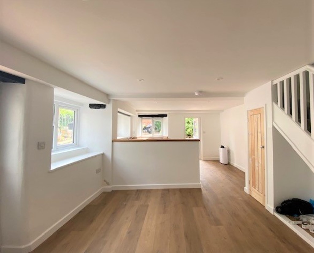 2 bed semi-detached house to rent in High Street, Crediton  - Property Image 3