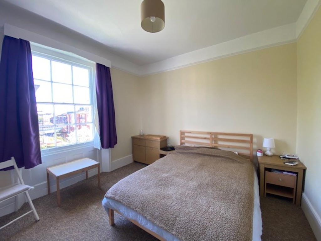3 bed apartment to rent in New North Road, Exeter, EX4 3