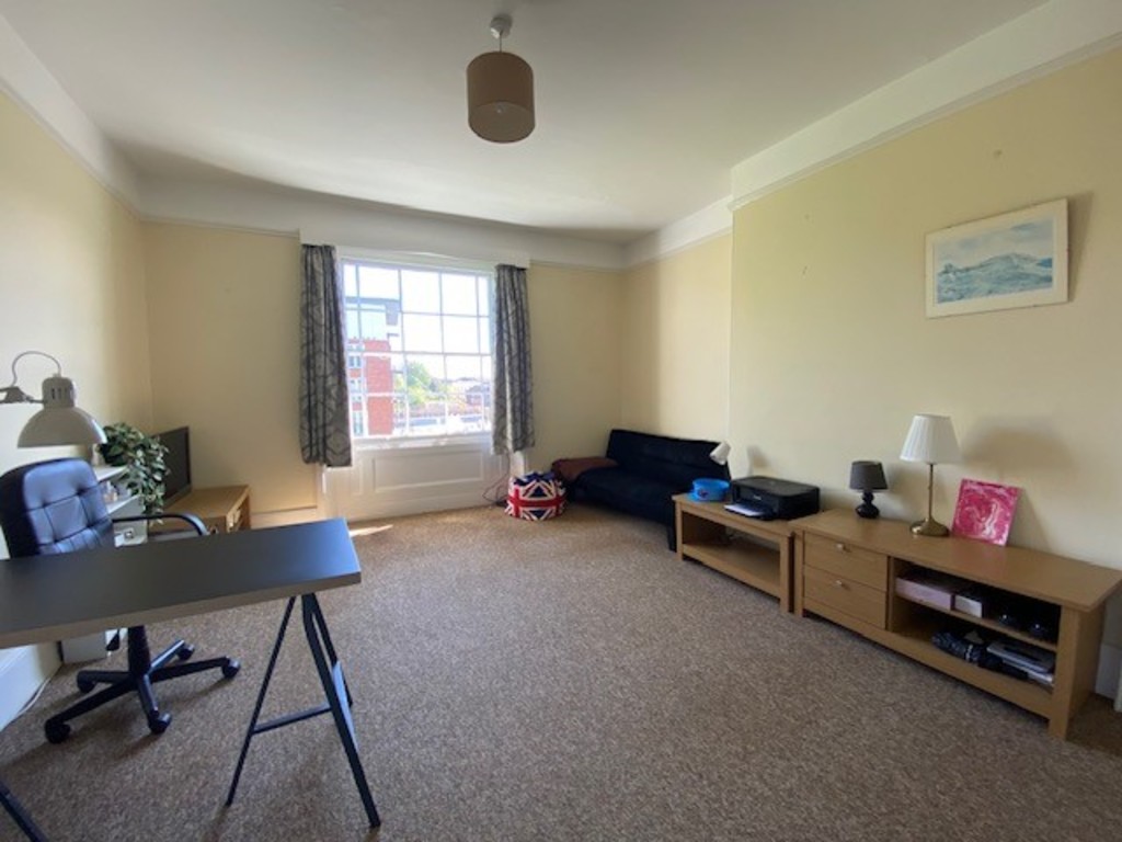3 bed apartment to rent in New North Road, Exeter, EX4 2