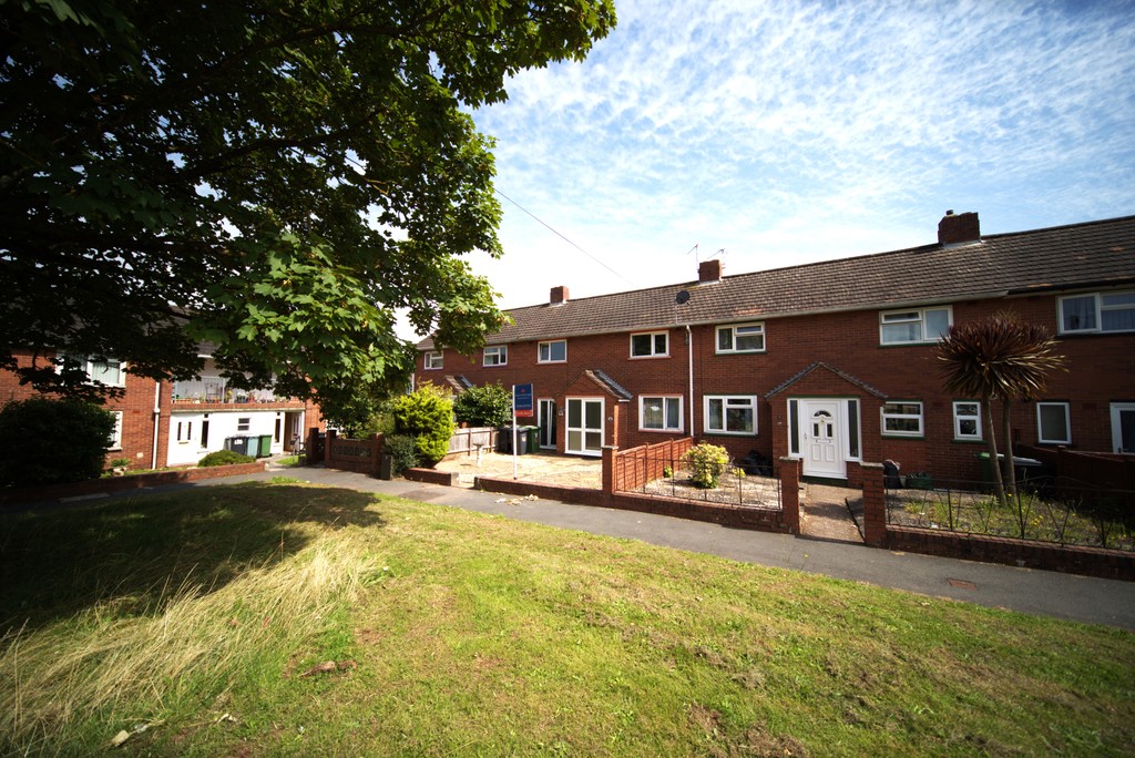 3 bed terraced house for sale in Thornpark Rise, Exeter - Property Image 1