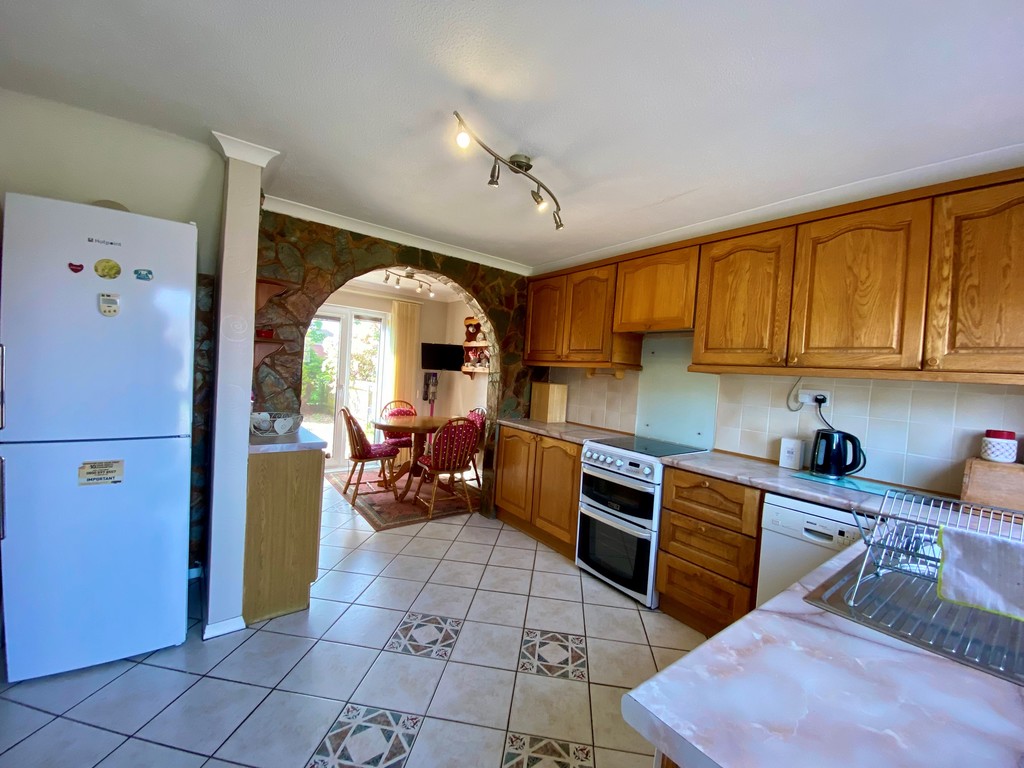 3 bed terraced house for sale in Thornpark Rise, Exeter  - Property Image 10