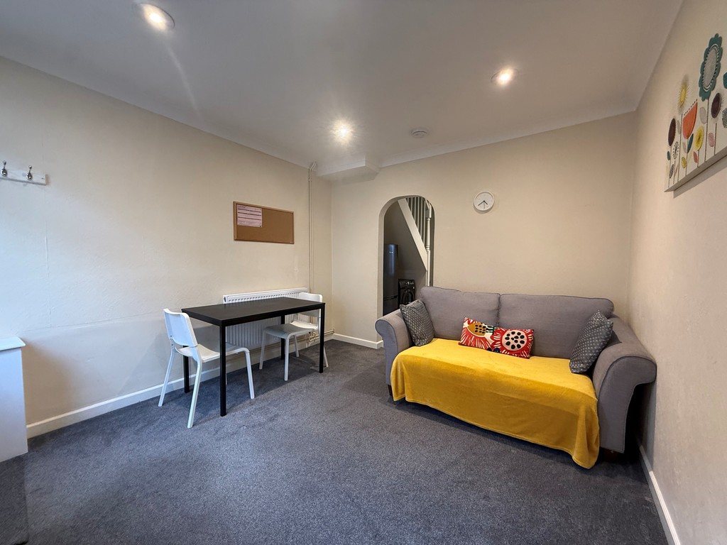 2 bed terraced house to rent in Grendon Buildings, Preston Street, EX1 6