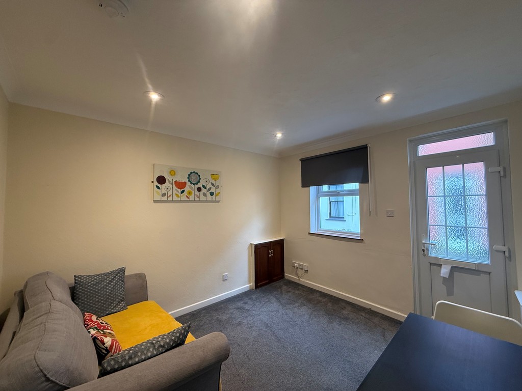 2 bed terraced house to rent in Grendon Buildings, Preston Street, EX1 7