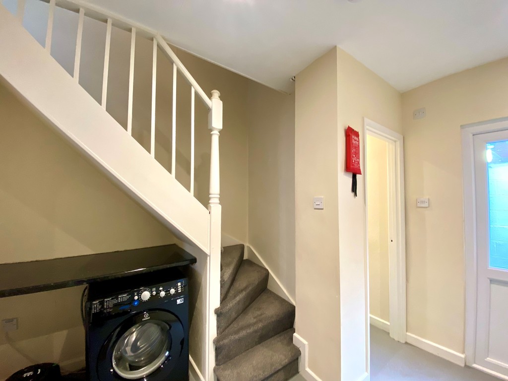 2 bed terraced house to rent in Grendon Buildings, Preston Street, EX1 4