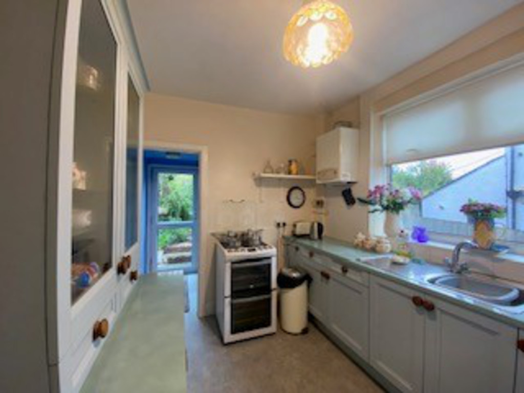 3 bed semi-detached house for sale in Vaughan Road  - Property Image 4
