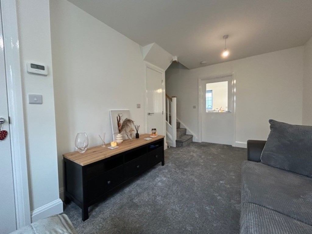 2 bed semi-detached house to rent in Medland Way, Exeter  - Property Image 9